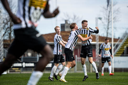 Landskronas Robin Dzabic jublar