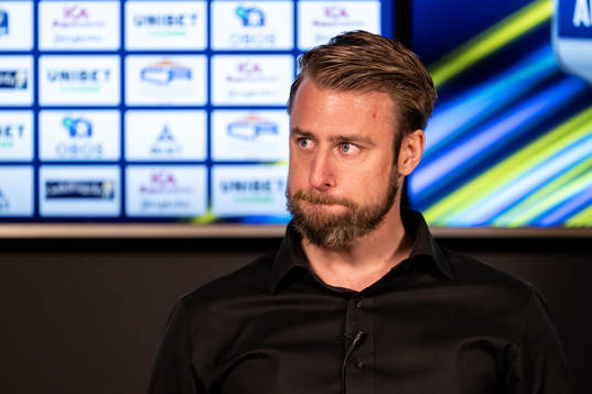IFK Göteborgs tränare William Lundin på presskonferensen