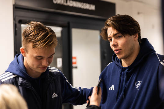 Djurgårdens målvakt Andre Picornell och målvakt Jacob Widell Zetterström