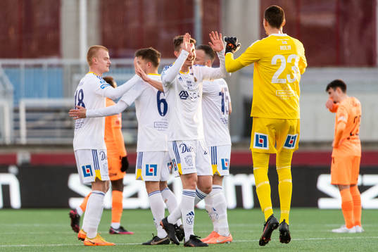 GIF Sundsvalls Fredrik Lundgren och målvakt Gustav Molin