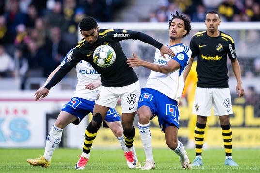 AIKs Alexander Fesshaie Beraki och IFK Norrköpings Jesper Ceesay