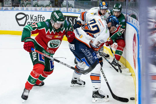 Frölundas Isac Born och Växjös Lukas Bengtsson