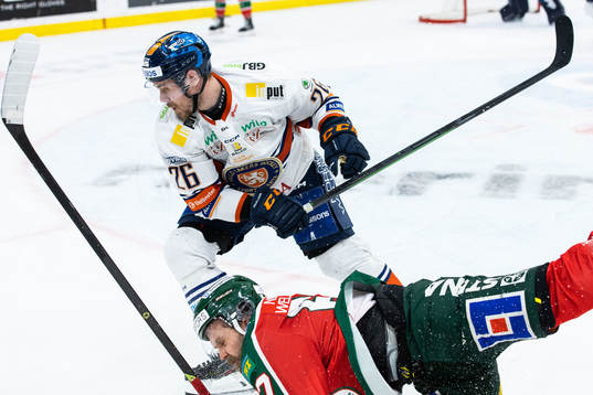 Växjös Joel Kellman och Frölundas Jacob Nilsson