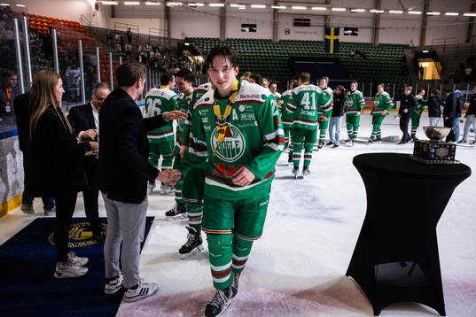 Rögles Viktor Smeds jublar