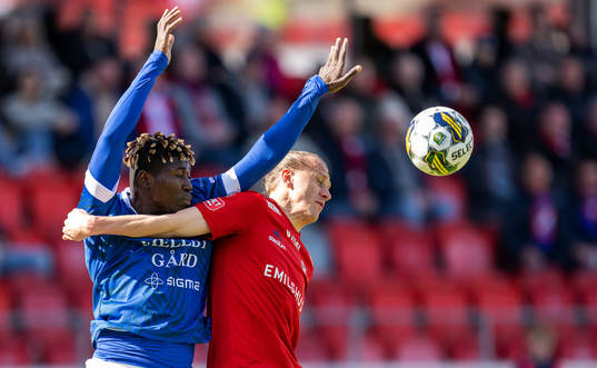 Trelleborgs Abel Ogwuche och Östers Jesper Jonasson Westermark