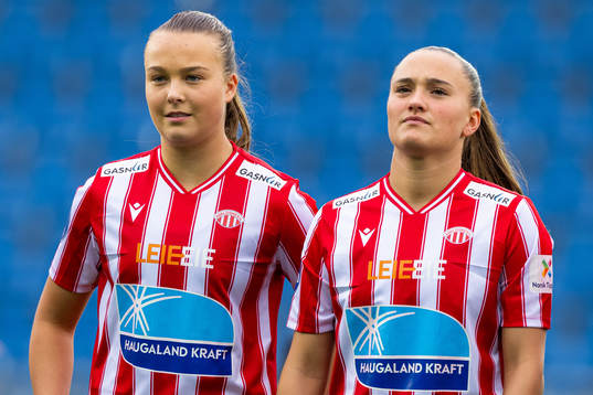 Cille Nilsen and Selma Løvås of Avaldsnes