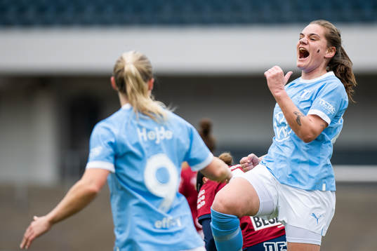 Malmö FFs Sarah Mellouk jublar efter att hon gjort 3-0