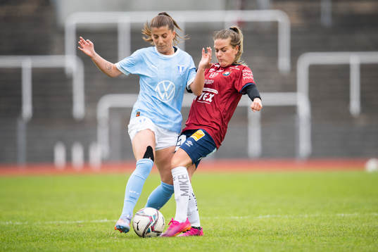 Malmö FFs Lovisa Wifvesson och Örgrytes Frida Bremer