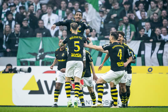 AIKs Alexander Fesshaie Beraki jublar efter 1-0