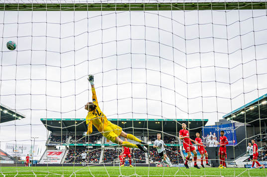 Milan Jevtovic of Odd missing a chance to score