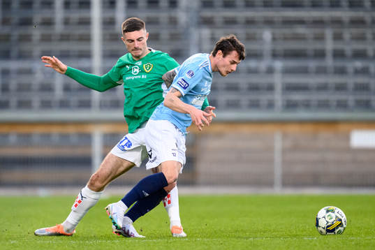 Jönköpings Södras Marko Nikolic och Gefles Adrian Edqvist