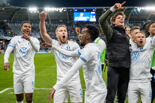 Malmö FFs Isaac Kiese Thelin, Anton Tinnerholm och Taha