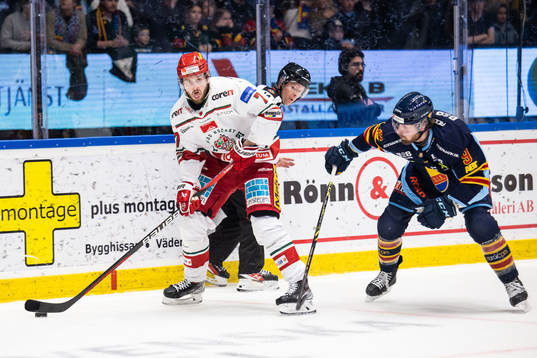 Modos Pontus Näsen och Djurgårdens Cameron Ernst Schilling