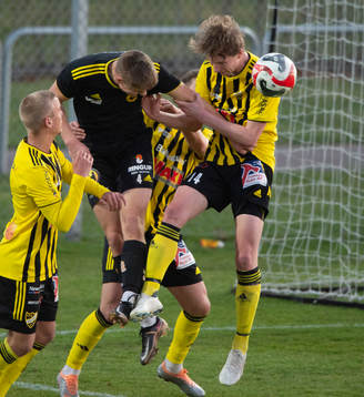  IFK Hässleholms Hugo Arvidsson i matchen i division 2 mellan IFK Hässleholm och Räppe GoIF i Hässleholm 21 april 2023.