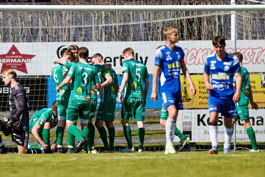 Vinbergs spelare jublar efter 1-0