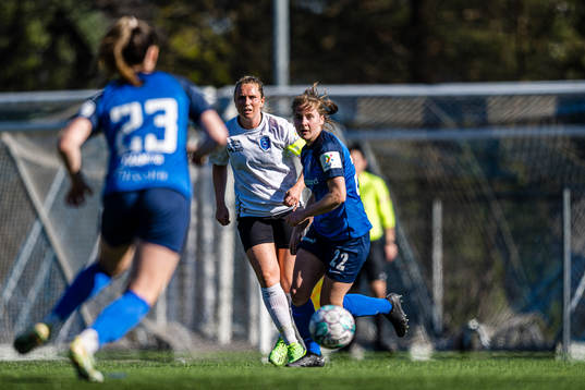 Ine Marie Thoresen Wedaa of Fyllingsdalen and Kamilla Børve Nygård of Grei
