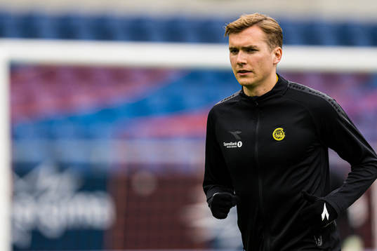 Morten Ågnes Konradsen of Bodø/Glimt warms up ahead of the Eliteserien match between Aalesund and Bodø/Glimt on April 23, 2023 in Ålesund.
