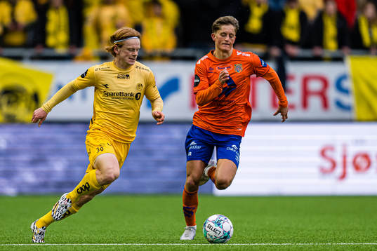 Adam Sørensen of Bodø/Glimt and Kristoffer Strand Ødven of Aalesund