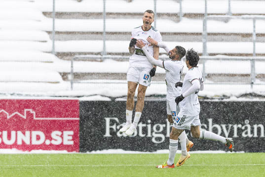 Skövde AIKs Yoann Fellrath jublar