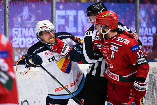 Djurgårdens John Norman och Modos Oscar Pettersson