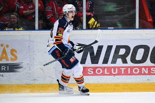 Djurgårdens Liam Öhgren jublar