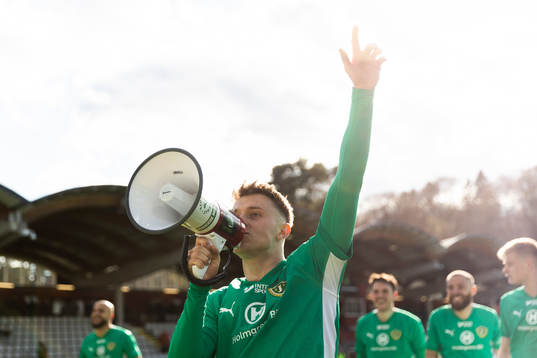 Jönköpings Södras Daniel Strandsäter jublar
