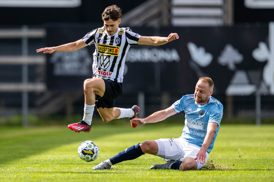 Landskronas Camil Jebara  och Gefles Oscar Lundin