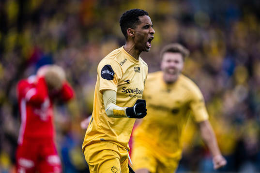 Amahl Pellegrino of Bodø/Glimt celebrates after scoring the 2-2 goal