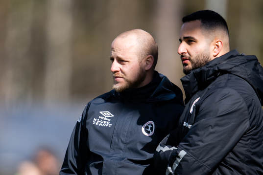 Örebros tränare Rickard Johansson och assisterande tränare Rafi Isak