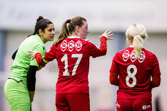 Sydney Elizabeth Martinez, Cecilie Falch and Robyn Virginia McCarthy of Grand Bodø