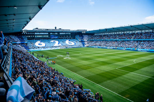 Malmö FFs tifo innan fotbollsmatchen i Allsvenskan mellan Malmö FF och Hammarby den 30 april 2023 i Malmö. 