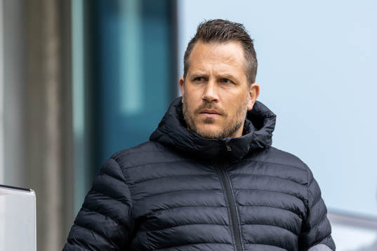Tobias Hysén på läktaren
