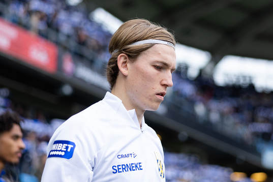 IFK Göteborgs Johan Bångsbo på väg in för line up
