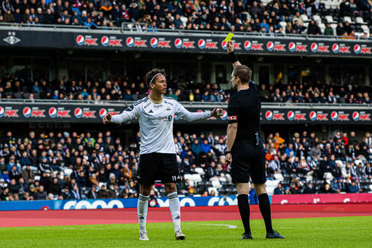 Adrian Pereira of Rosenborg after receiving a yellow card by Espen Andreas Eskås, referee,
