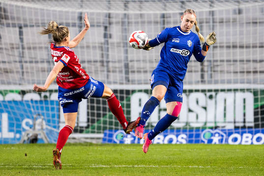 Vittsjös Clara Markstedt och Växjö DFFs Louise Högrell