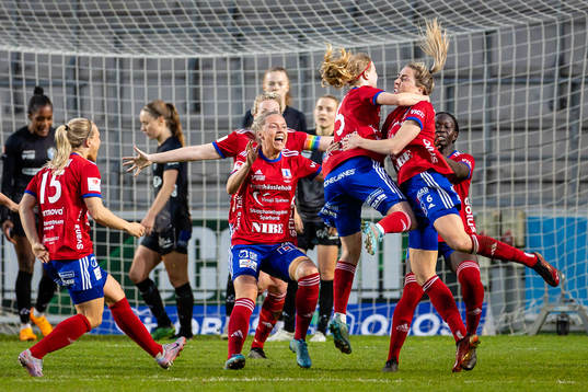 Vittsjös Clara Markstedt jublar