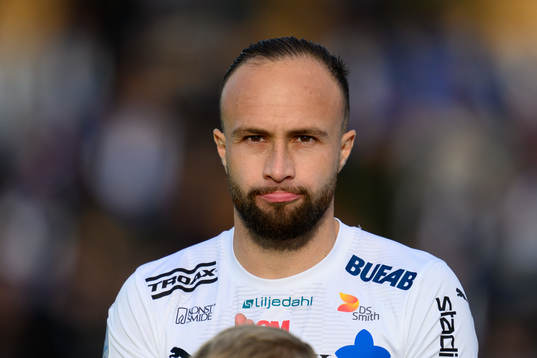 Värnamos Evaldo Nascimento Lamaur Neto vid lineup innan fotbollsmatchen i Allsvenskan mellan Värnamo och Brommapojkarna den 4 maj 2023 i Värnamo. 