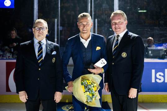 Peter Forsberg, Magnus Johansson is inducted to the Swedish