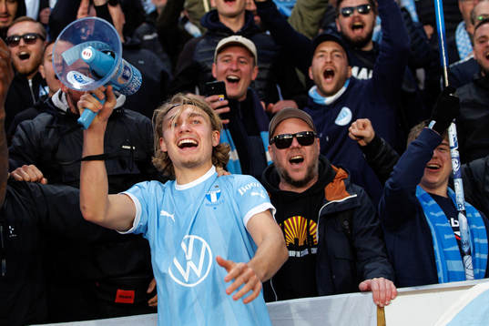Malmö FFs Sebastian Nanasi jublar