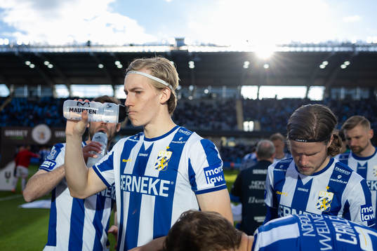 IFK Göteborgs Johan Bångsbo innan fotbollsmatchen i Allsvenskan mellan IFK Göteborg och Degerfors den 4 maj 2023 i Göteborg. 