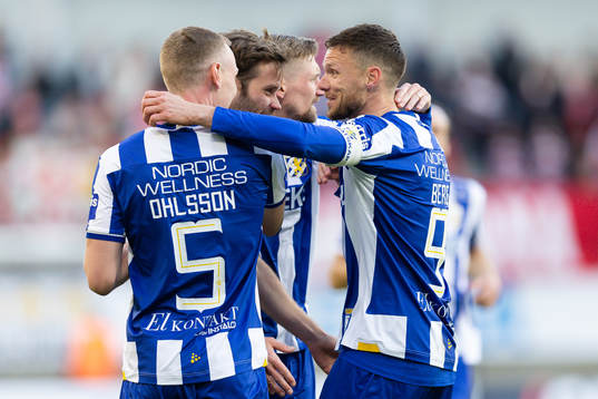 IFK Göteborgs Marcus Berg jublar ihop med Sebastian