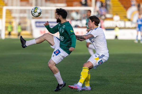 Brages Jonathan Syberg Tamimi och Sundsvalls Jesper Carström