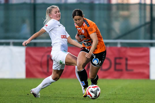Brommapojkarnas Ellen Toivio och Kristianstads Tabitha Michelle Tindell