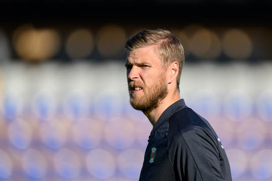 Varbergs målvakt Fredrik Andersson innan fotbollsmatchen i Allsvenskan mellan Värnamo och Varberg den 9 maj 2023 i Värnamo. 
