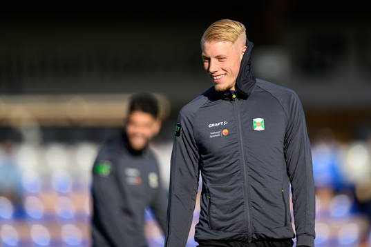 Varbergs Vilmer Rönnberg innan fotbollsmatchen i Allsvenskan mellan Värnamo och Varberg den 9 maj 2023 i Värnamo. 