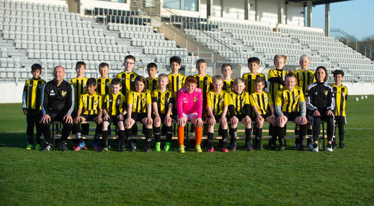 Lagbilder IFK Hässleholms ungdomslag i Hässleholm 8 maj