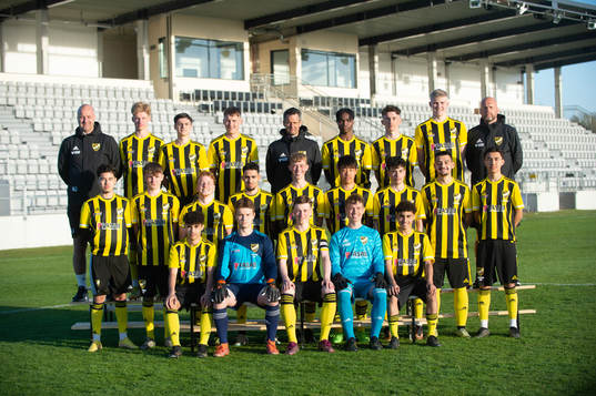 Lagbilder IFK Hässleholms ungdomslag i Hässleholm 8 maj