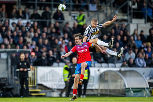 Helsingborgs Wilhelm Loeper och Landskronas Erik Hedenquist