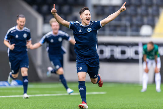 Utsiktens Emir Bosnic jublar