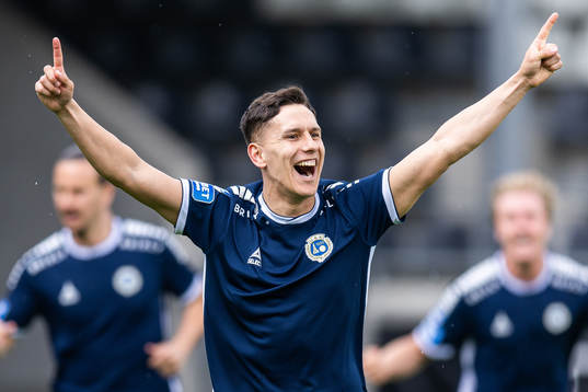 Utsiktens Emir Bosnic jublar